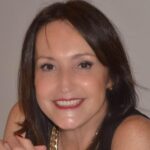 Valéria Silveira Lopes